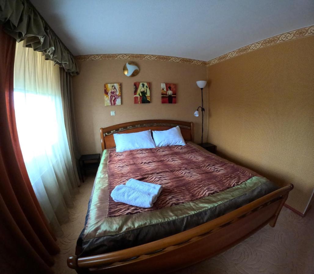 Riverside Motel Jelgava Exterior photo